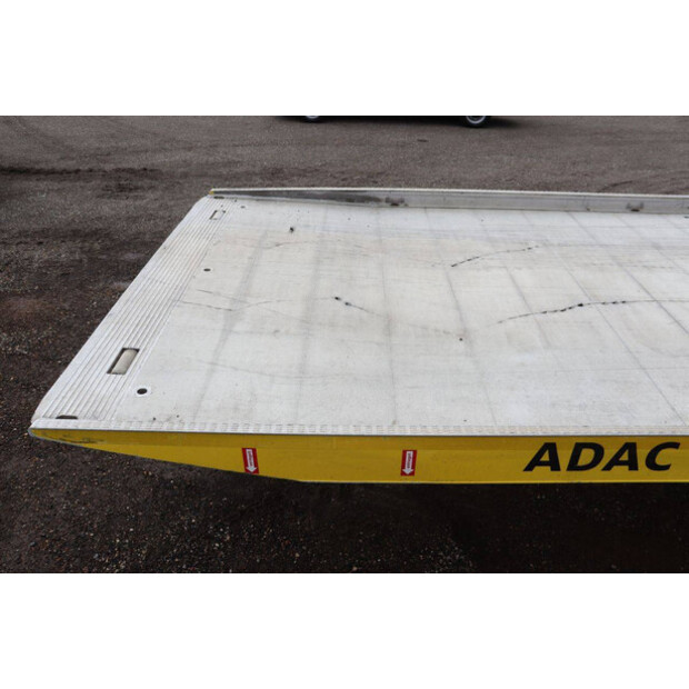 2024 MITSUBISHI 7C18-49305042