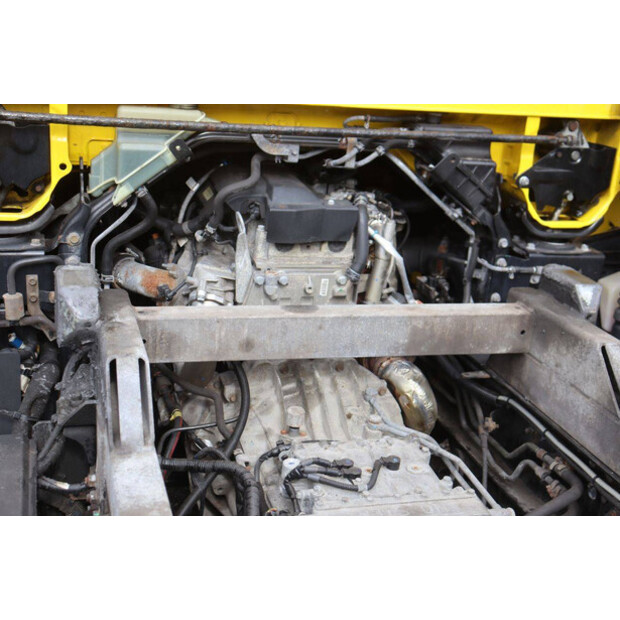 2024 MITSUBISHI 7C18-49305045