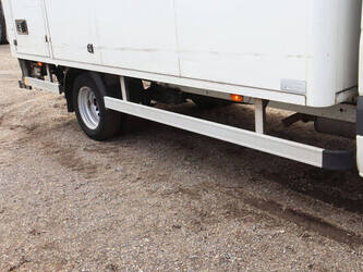 2009-volkswagen-crafter-1493524-49305343