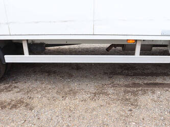 2009-volkswagen-crafter-1493524-49305344