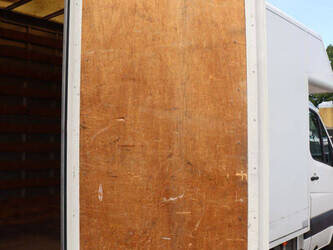 2009-volkswagen-crafter-1493524-49305352
