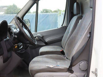 2009-volkswagen-crafter-1493524-49305355