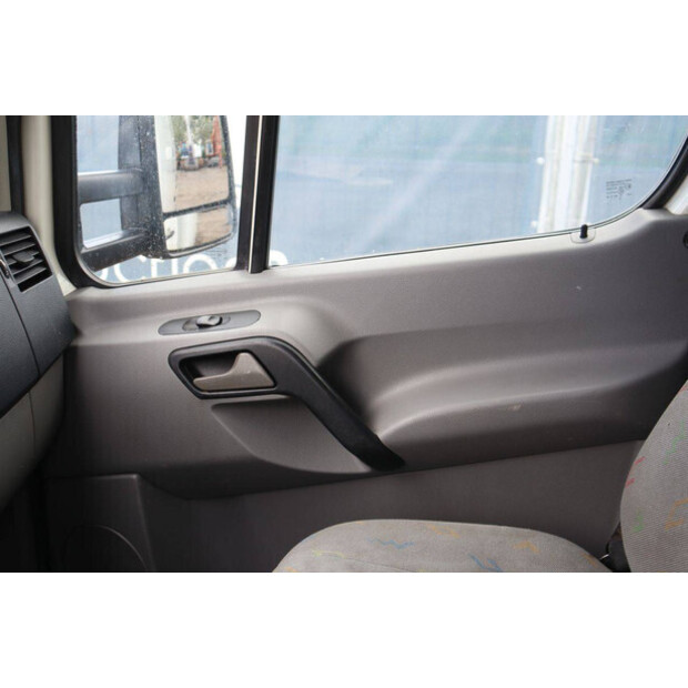 2009 Volkswagen CRAFTER-49305361