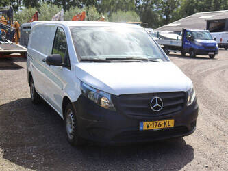 2018-mercedes-benz-vito-777cdi-49305386