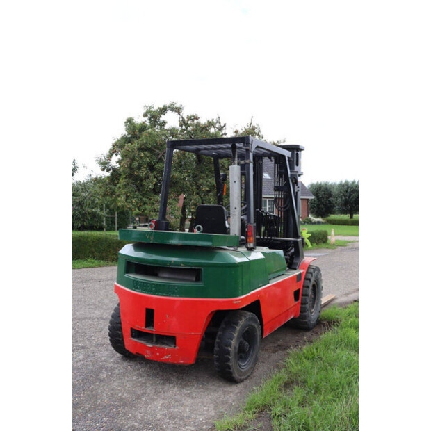 1996 Caterpillar DP40-49305535