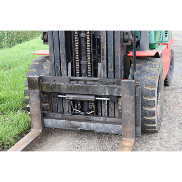 1996 Caterpillar DP40-49305540
