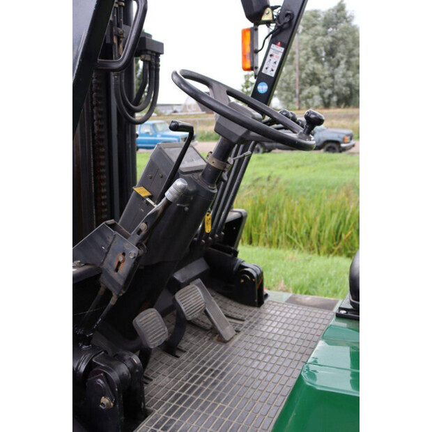 1996 Caterpillar DP40-49305549