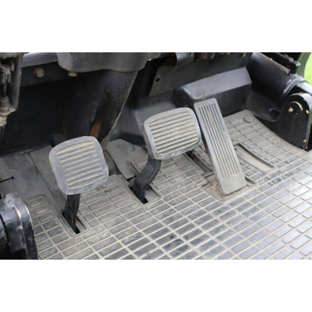 1996 Caterpillar DP40-49305550