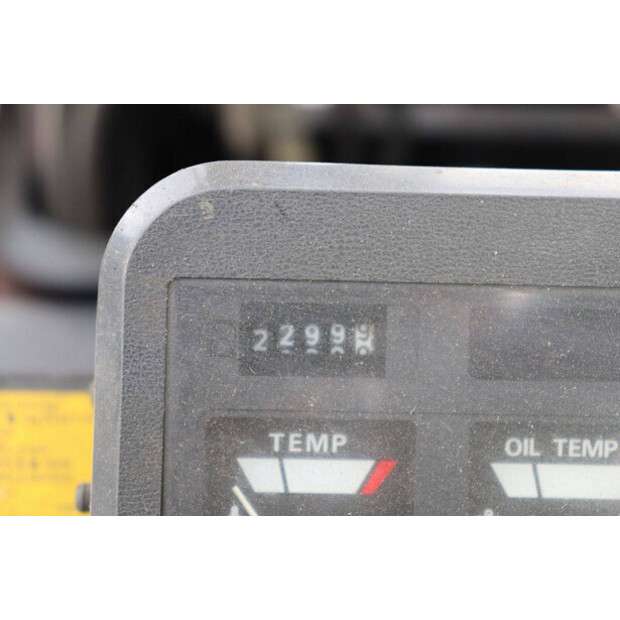 1996 Caterpillar DP40-49305554