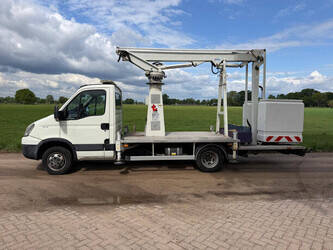 2012-iveco-daily-40c15-1493534-49305686