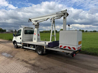 2012-iveco-daily-40c15-1493534-49305687