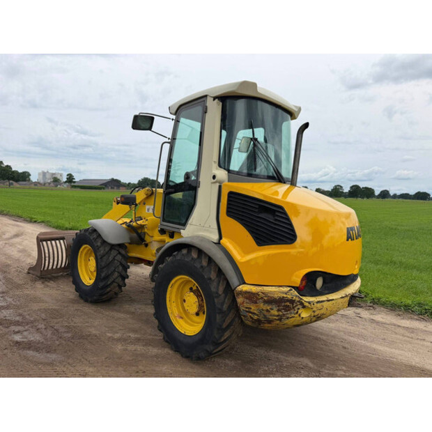 2001 Atlas AR65-49305699