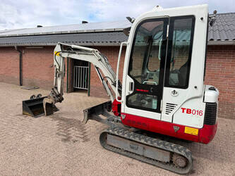 takeuchi-tb016-1493537-49305725