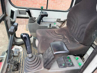 takeuchi-tb016-1493537-49305731