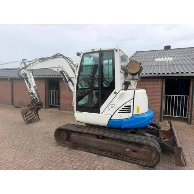 2014 اي اتش اي 65VX2-49305757