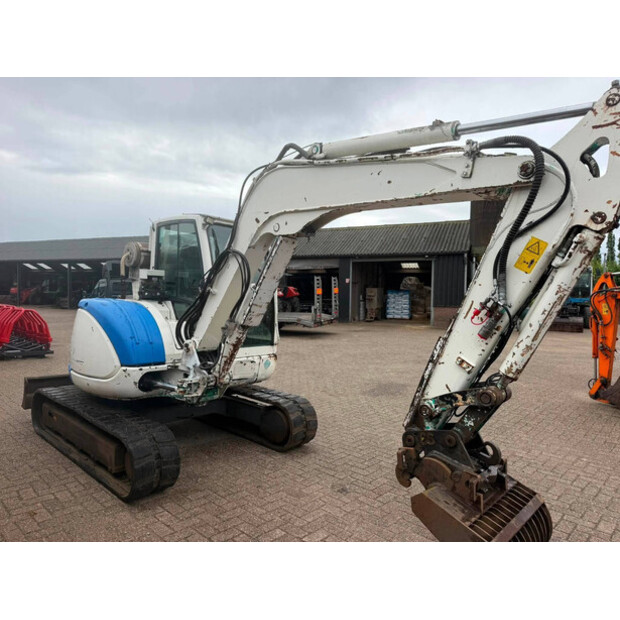 2014 اي اتش اي 65VX2-49305760