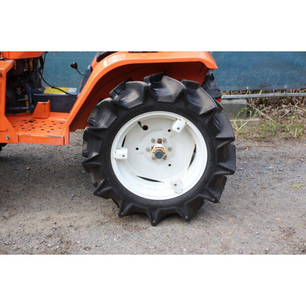 KUBOTA B1500DT-49306107