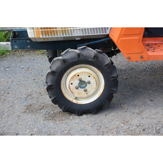 KUBOTA B1400DT-49306133
