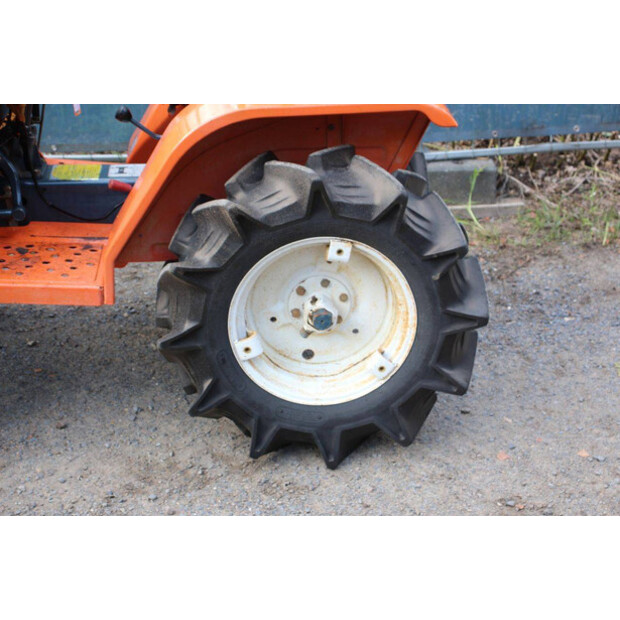 KUBOTA B1400DT-49306134