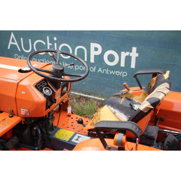 KUBOTA B1400DT-49306140