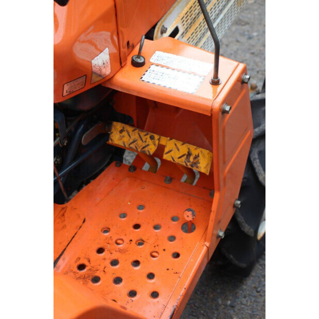 KUBOTA B1400DT-49306146