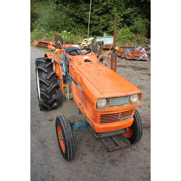 KUBOTA L2601-49306320