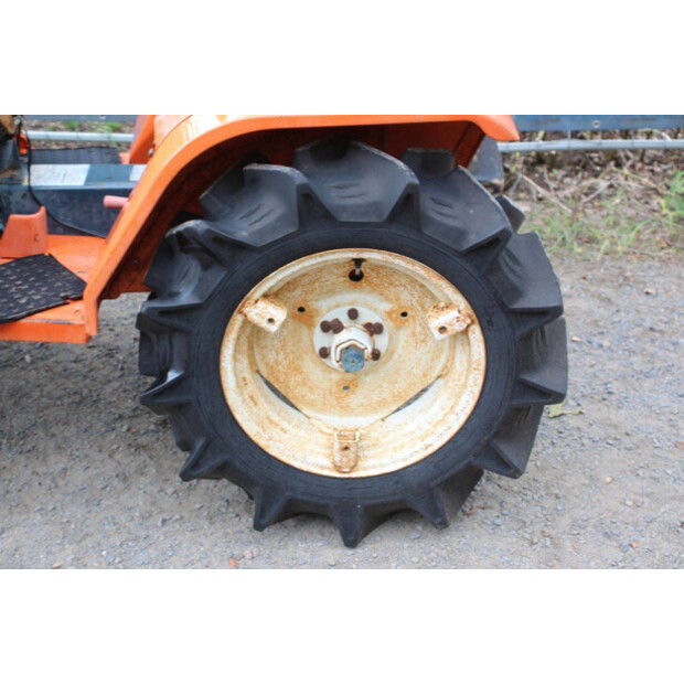KUBOTA B1502DT-49306764