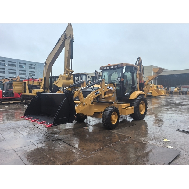 2024 JCB 3CX-49312122