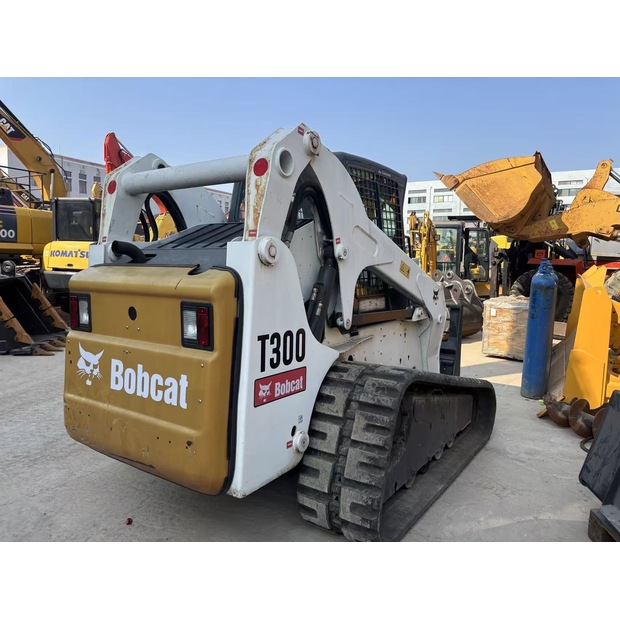 2023 BOBCAT T300-49312126