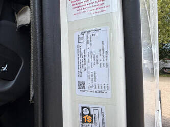 2011-volvo-fh-460-1493750-49312154