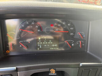 2011-volvo-fh-460-1493750-49312156