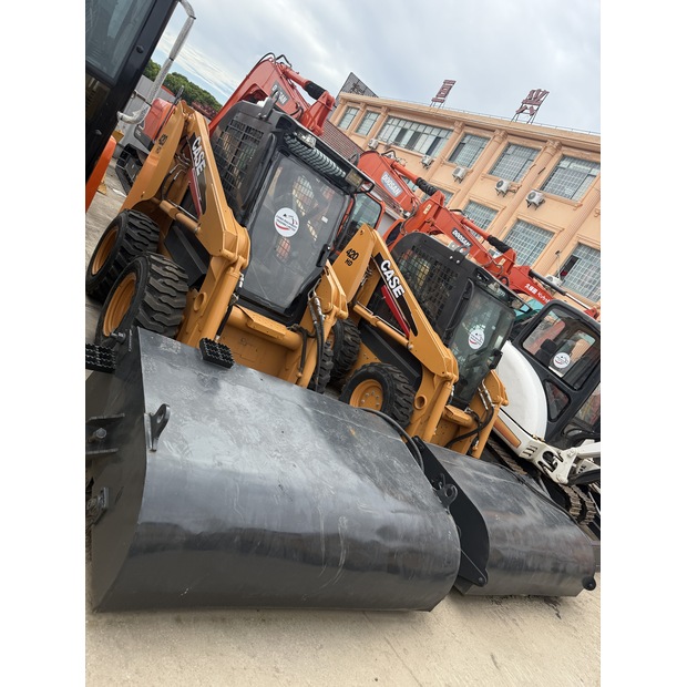 2023 CASE 420HD-49312543