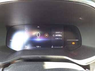 renault-clio-1493775-49314860