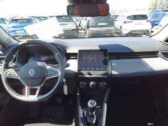 renault-clio-1493775-49314861