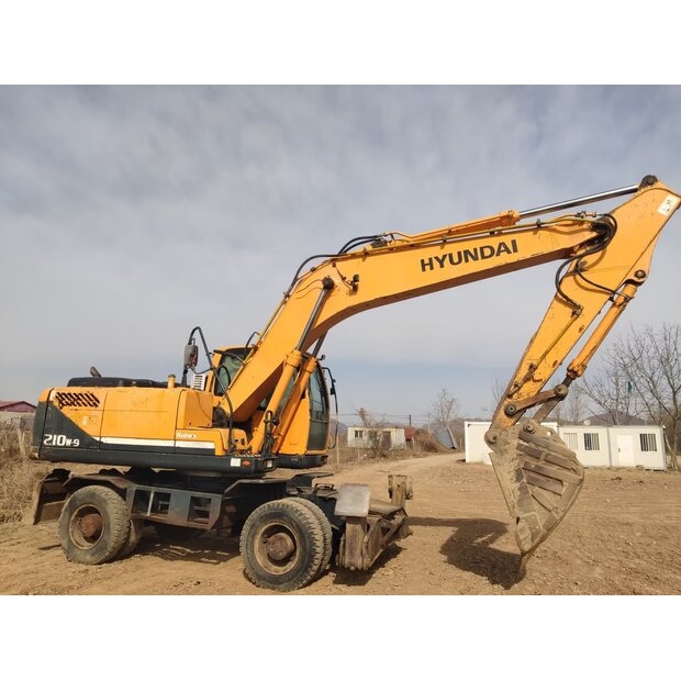 2022 هيونداي R210W-9-49317472