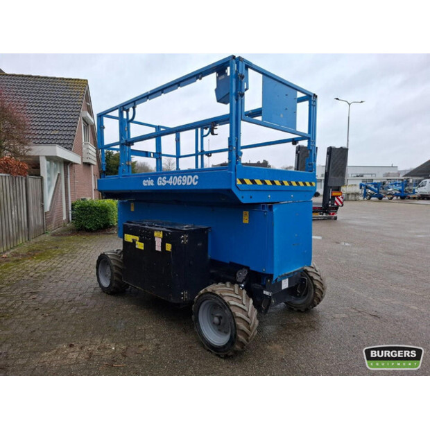 2017 Genie GS4069 DC-49321183