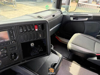 2014-scania-r490-1493899-49321205