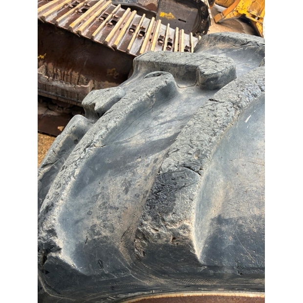 2017 Komatsu 911-49321872