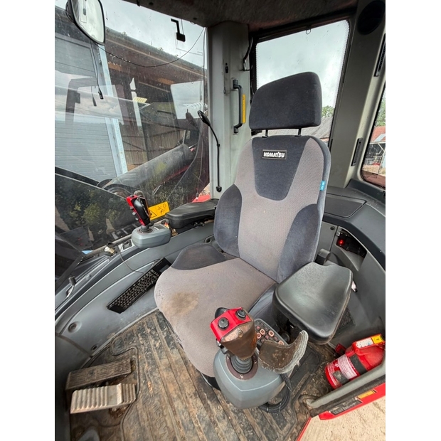 2017 Komatsu 911-49321887