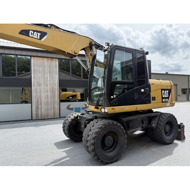 2010 Caterpillar M313D-49321912