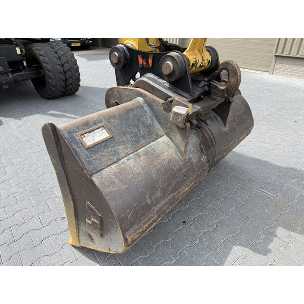 2010 Caterpillar M313D-49321922