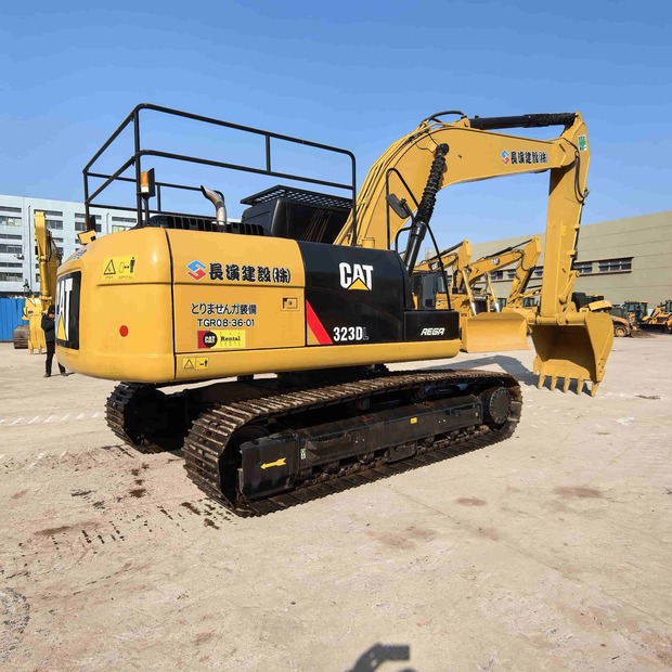 2024 Caterpillar 323DL-49322731