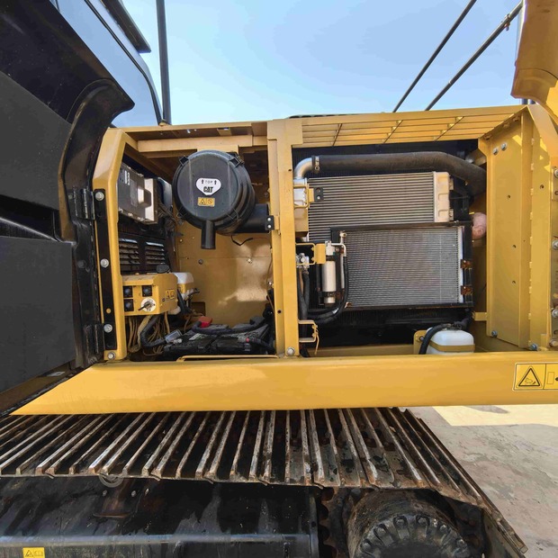 2024 Caterpillar 323DL-49322735