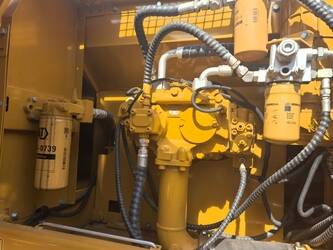 2024-caterpillar-325d-1493948-49322845