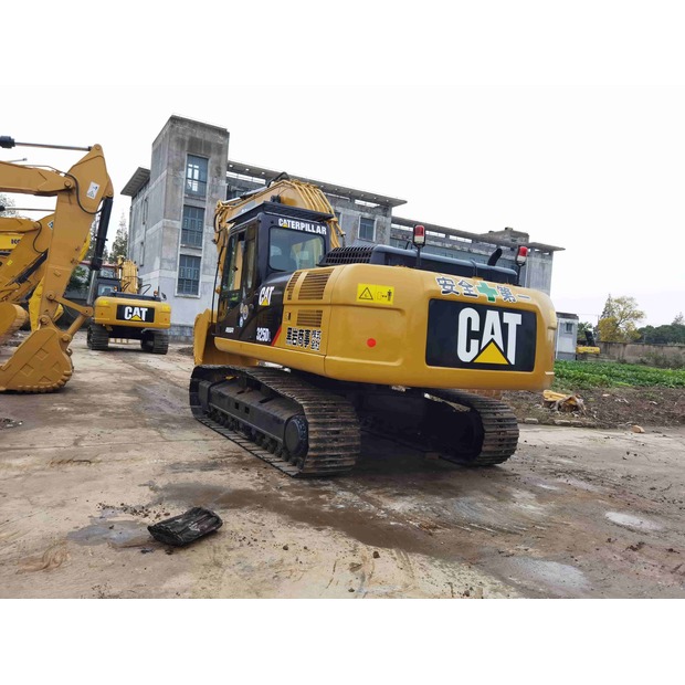 2024 Caterpillar 325DL-49323018