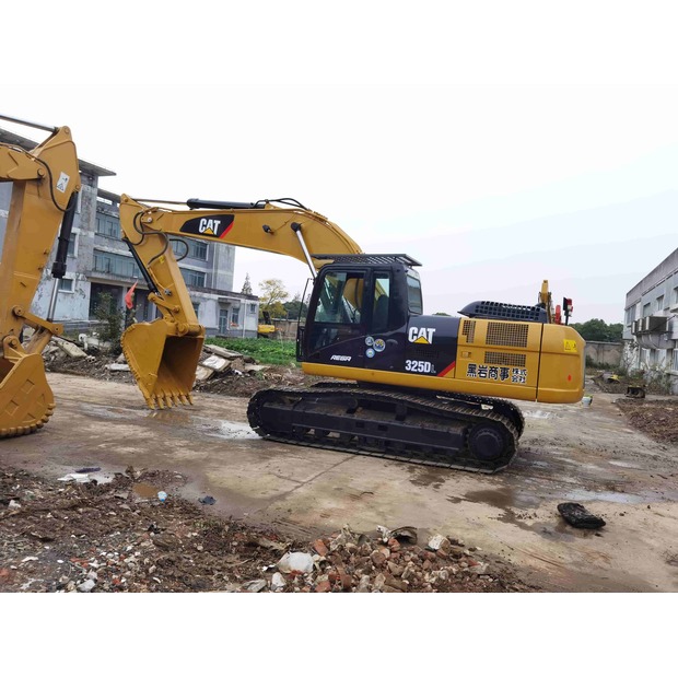 2024 Caterpillar 325DL-49323019