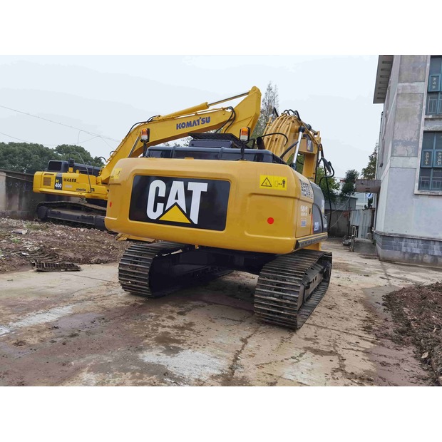 2023 Caterpillar 329D2L-49323102