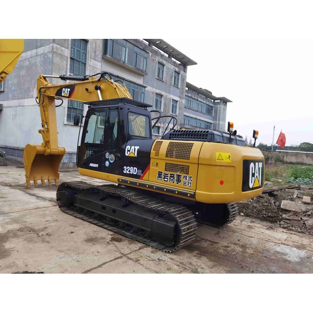 2023 Caterpillar 329D2L-49323103