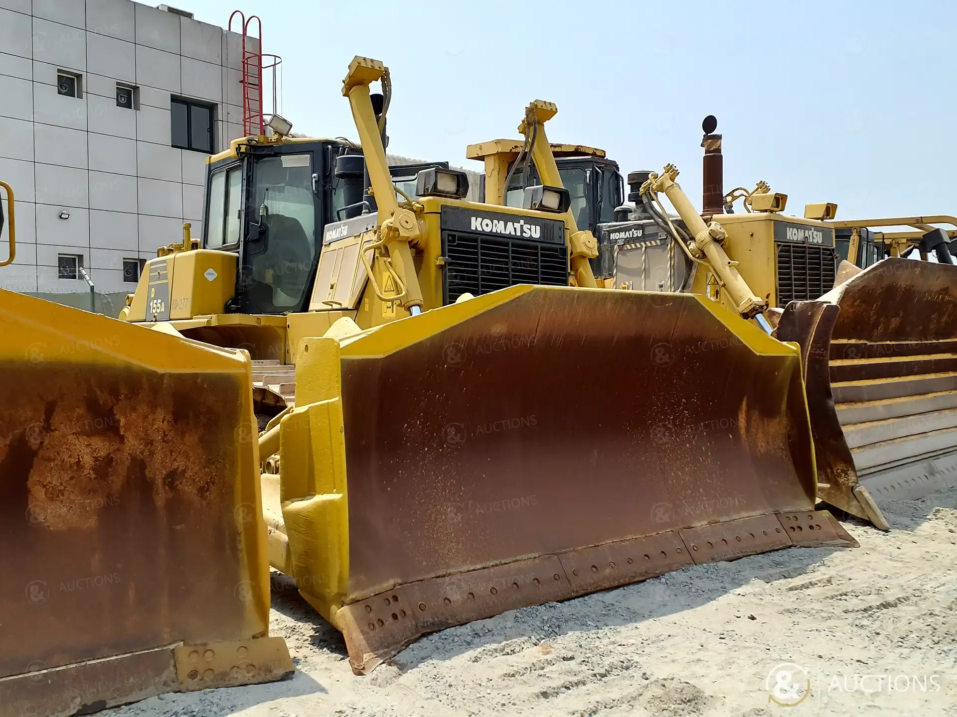 صورة ل 2014 كوماتسو D155A-6 للبيع في رومانيا