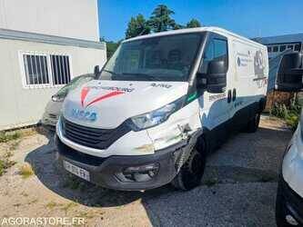 صورة ل عربات 2023 ايفكو 35S14N